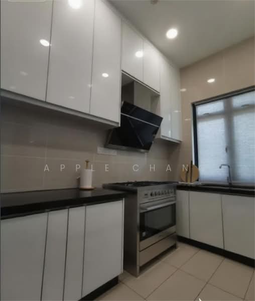 Semi-Detached House for Rent in 16 Sierra (Puchong) - Apple Chang - Kitchen - PropertyGuru.com.my