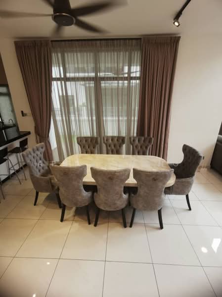 Semi-Detached House for Rent in 16 Sierra (Puchong) - Apple Chang - Dining Room - PropertyGuru.com.my