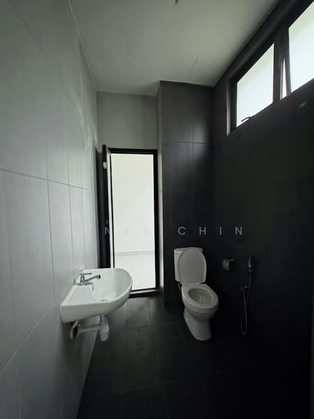 2-storey Terraced House for Sale in Setia Eco Cascadia (Tebrau) - Agnes Chin - Bathroom - PropertyGuru.com.my