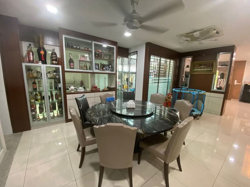 Semi-Detached House for Sale in Taman Sutera Utama (Skudai) - Jimmy Ng - Dining Room - PropertyGuru.com.my