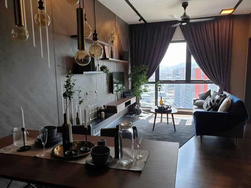 V Residence Suites @ Sunway Velocity untuk Untuk Dijual - RM 650,000, Mac 2026 - Living Room - PropertyGuru.com.my