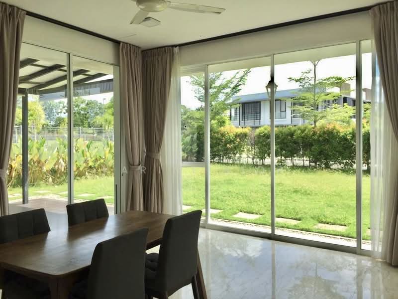 Semi-Detached House for Sale in East Ledang (Iskandar Puteri (Nusajaya)) - Karine Sior - Dining Room - PropertyGuru.com.my