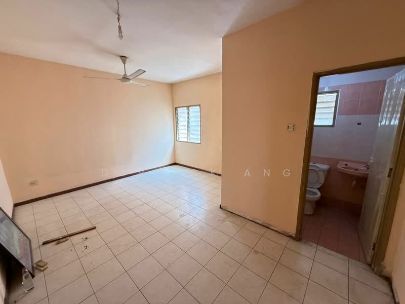 3 Storey Terrace House @ Subang Impian U5 untuk Untuk Dijual - RM 540,000, Mac 2026 - Interior - PropertyGuru.com.my