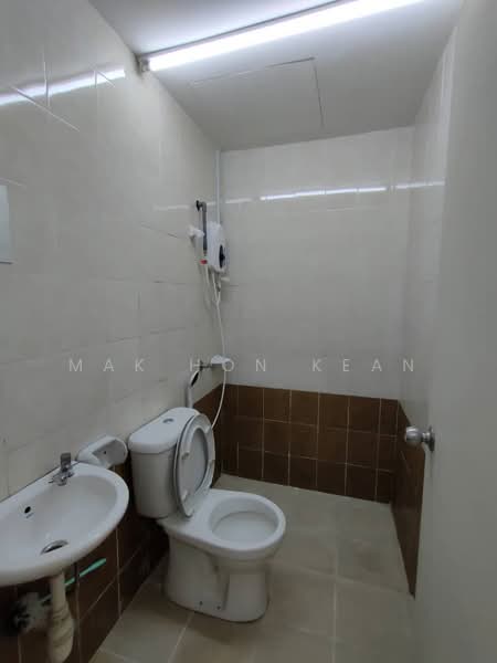 Condominium for Rent at Prima U1 - Mak Hon Kean - Bathroom - PropertyGuru.com.my