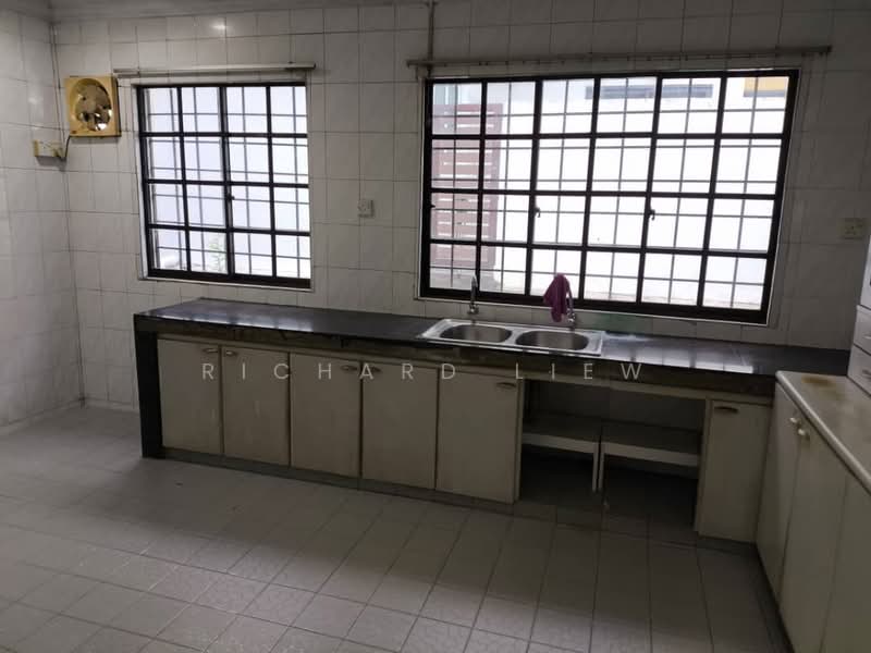 2-storey Terraced House for Sale in SS4 (Petaling Jaya) - Richard Liew - Kitchen - PropertyGuru.com.my