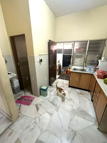 2-storey Terraced House for Sale in Bandar Sungai Long (Selangor) - Terry Yee - Kitchen - PropertyGuru.com.my
