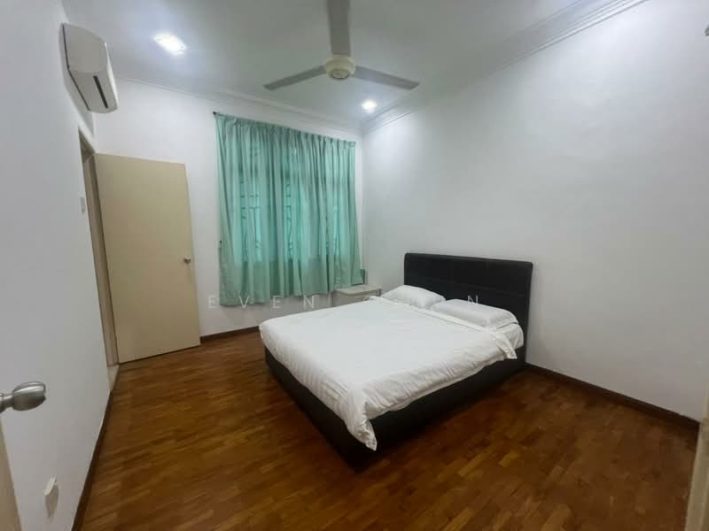 2.5-storey Terraced House for Rent in Taman Sutera (Johor Bahru) - Even Chun - Bedroom - PropertyGuru.com.my