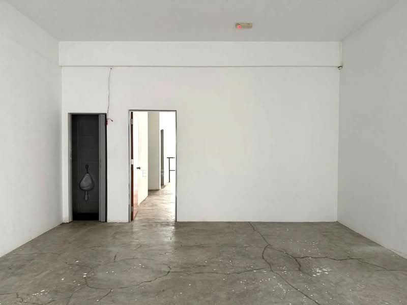 Pusat Perdagangan Maisons Rawang untuk Untuk Disewa - RM 3,000 /bulan, Apr 2026 - Interior - PropertyGuru.com.my