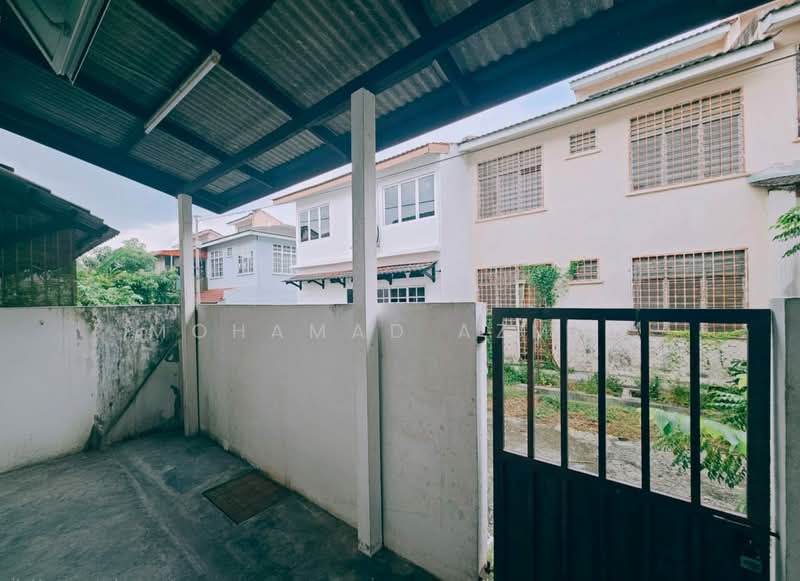 2-storey Terraced House for Rent in Bandar Rinching Seksyen 2 (Semenyih) - Mohamad Azman - Exterior - PropertyGuru.com.my