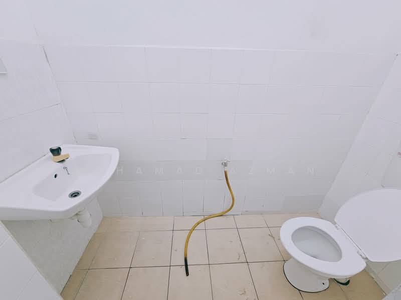 2-storey Terraced House for Rent in Bandar Rinching Seksyen 2 (Semenyih) - Mohamad Azman - Bathroom - PropertyGuru.com.my
