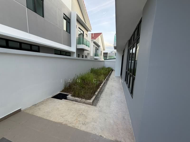 Taman Mount Austin untuk Untuk Dijual - RM 1,350,000, Mac 2026 - PropertyGuru.com.my