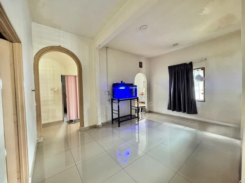 Rumah Teres untuk Dijual di Taman Mutiara Rini (Skudai) - Alex Ng - Living Room - PropertyGuru.com.my