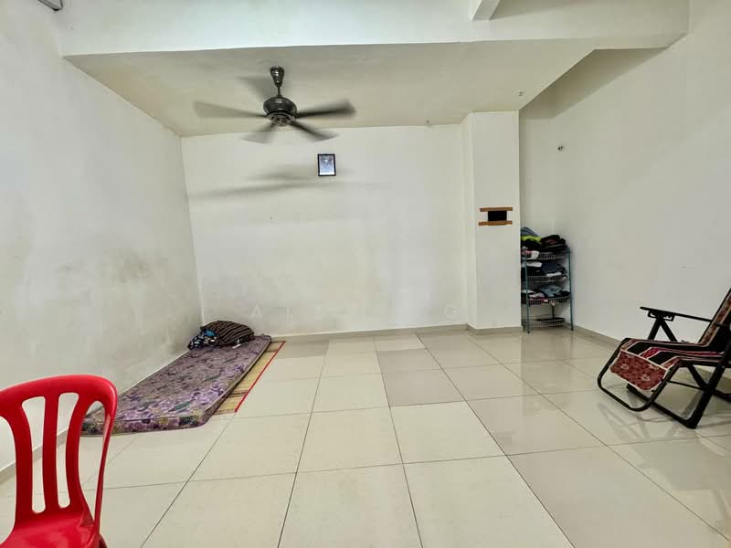 Rumah Teres untuk Dijual di Taman Mutiara Rini (Skudai) - Alex Ng - Living Room - PropertyGuru.com.my
