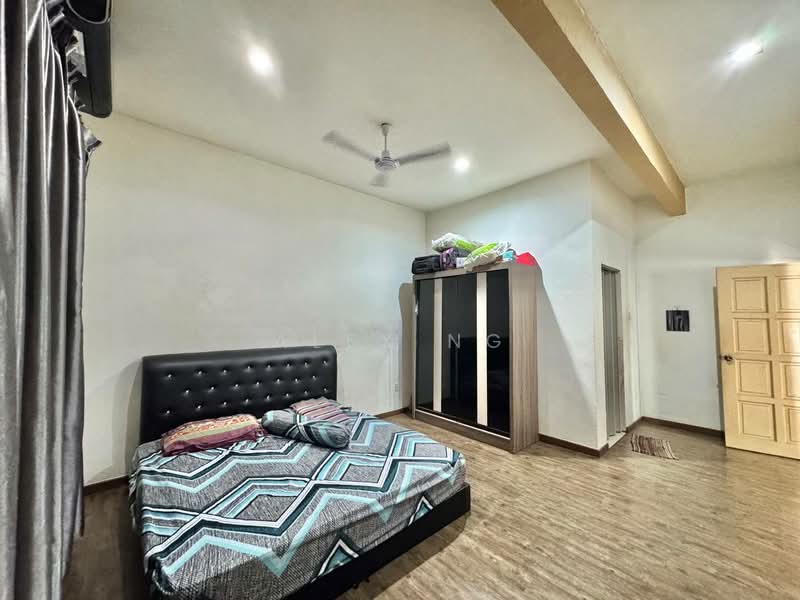 Rumah Teres untuk Dijual di Taman Mutiara Rini (Skudai) - Alex Ng - Bedroom - PropertyGuru.com.my