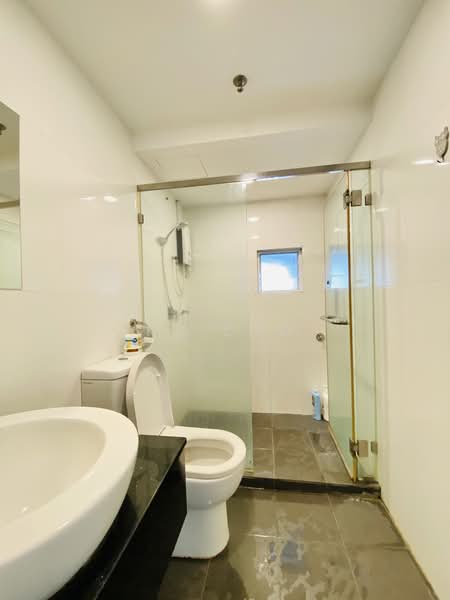 Service Residence for Sale at Maritime Suite - KV LOO - Bathroom - PropertyGuru.com.my