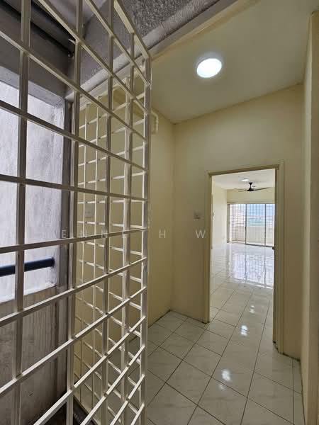 Apartment for Rent at Suria Kipark Damansara - Kenneth Wang - Corridor - PropertyGuru.com.my