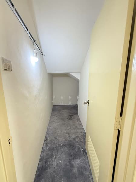 Taman Desa Tebrau, Jalan Harmonium 23/X untuk Untuk Dijual - RM 700,000, Mac 2026 - Corridor - PropertyGuru.com.my