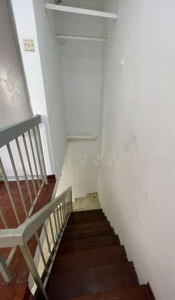 Pangsapuri untuk Dijual di Dahlia Apartment - Pei Kwan Leong - Corridor - PropertyGuru.com.my