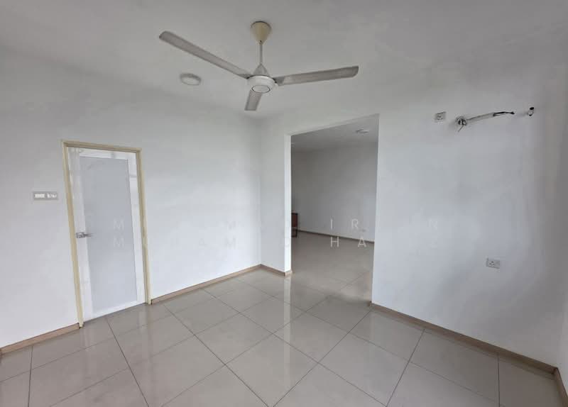 Service Residence for Rent at Vista Alam Serviced Apartment - Muhamad Irfan Muhamad Hafiz - Bedroom - PropertyGuru.com.my