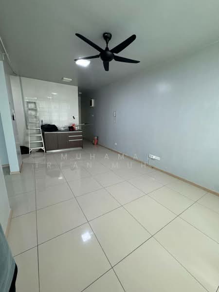 Service Residence for Rent at Vista Alam Serviced Apartment - Muhamad Irfan Muhamad Hafiz - Living Room - PropertyGuru.com.my