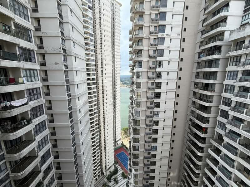 Kondominium untuk Dijual di Royal Strand @ Country Garden Danga Bay - Ember Lim - Exterior - PropertyGuru.com.my