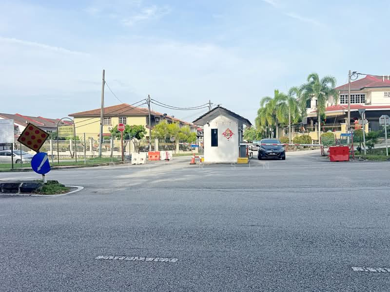2-storey Terraced House for Sale in Taman Seri Taming (Cheras) - Denver Sin - Exterior - PropertyGuru.com.my