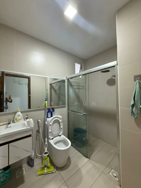Service Residence for Sale at Grandview 360 - Jay Pun - Bathroom - PropertyGuru.com.my