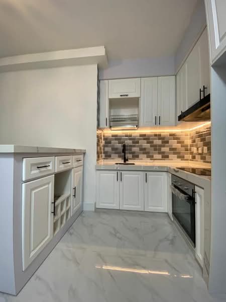 Apartment for Sale at Sucasa Corporate - Steven Tan - Kitchen - PropertyGuru.com.my