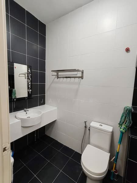 2-storey Terraced House for Sale in Gelang Patah (Johor) - Jay Pun - Bathroom - PropertyGuru.com.my