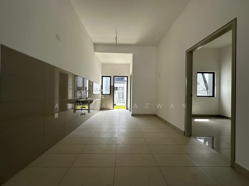 2-storey Terraced House for Sale in Bandar Bukit Raja (Klang) - Ashraf Azwan - Kitchen - PropertyGuru.com.my