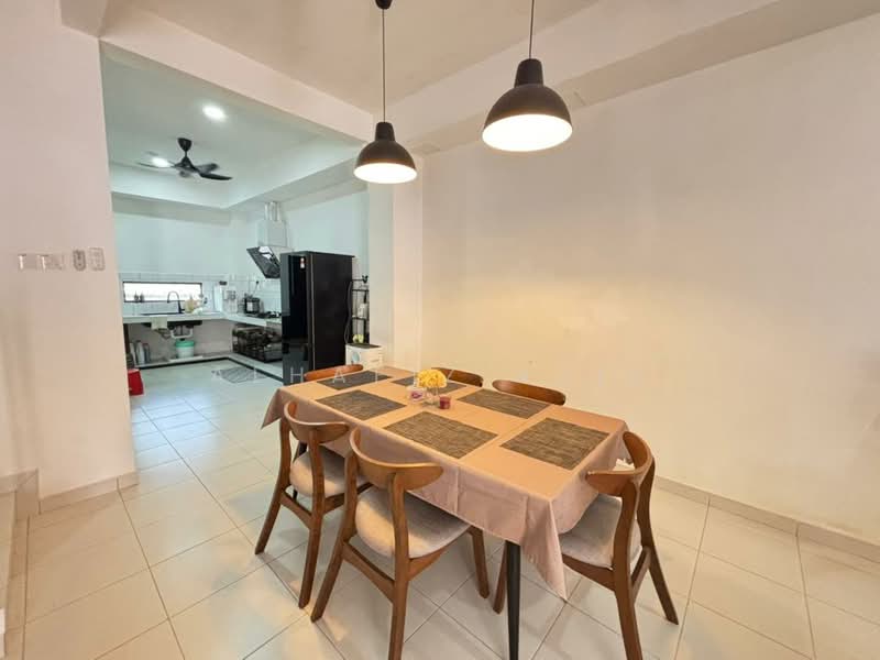 Taman Pulai Mutiara untuk Untuk Dijual - RM 560,000, Mac 2026 - Kitchen - PropertyGuru.com.my