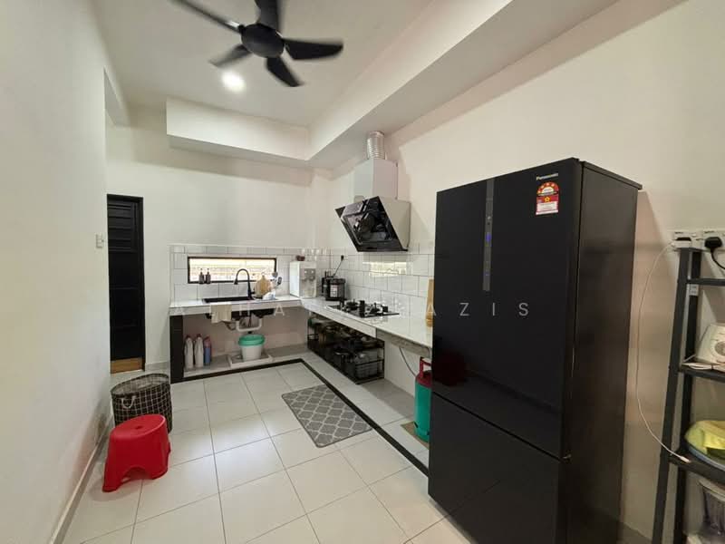 Taman Pulai Mutiara untuk Untuk Dijual - RM 560,000, Mac 2026 - Kitchen - PropertyGuru.com.my