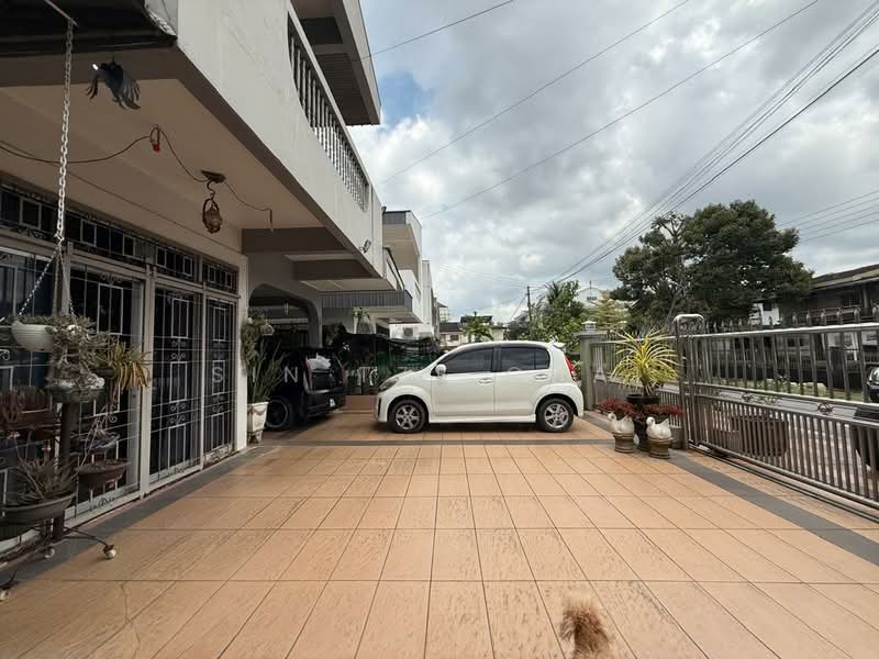 Semi-Detached House for Sale in Kuching (Sarawak) - Sin Tze Chai - Exterior - PropertyGuru.com.my