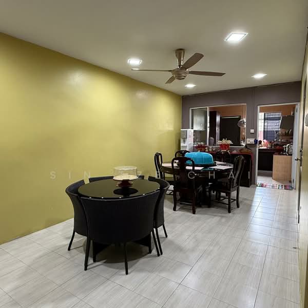 Semi-Detached House for Sale in Kuching (Sarawak) - Sin Tze Chai - Dining Room - PropertyGuru.com.my