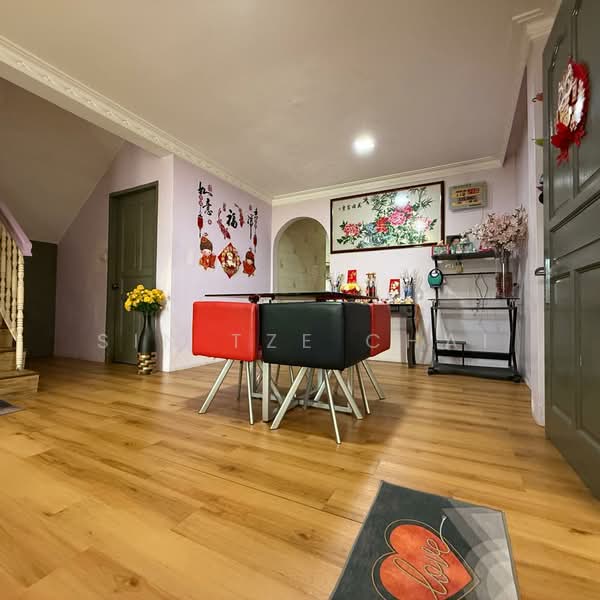 Semi-Detached House for Sale in Kuching (Sarawak) - Sin Tze Chai - Dining Room - PropertyGuru.com.my
