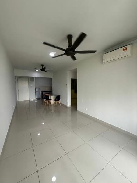 Maxim Residences untuk Untuk Disewa - RM 2,000 /bulan, Mac 2026 - Living Room - PropertyGuru.com.my