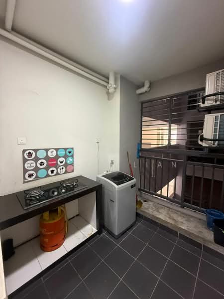 Maxim Residences untuk Untuk Disewa - RM 2,000 /bulan, Mac 2026 - Kitchen - PropertyGuru.com.my