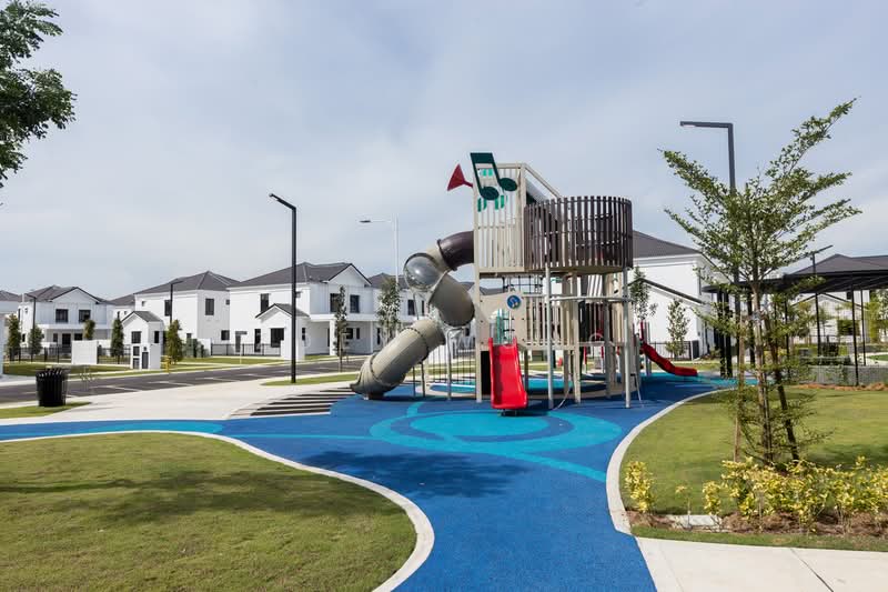 2-storey Terraced House for Sale in Bandar Baru Nilai (Nilai) - Zoey Wong - Exterior - PropertyGuru.com.my