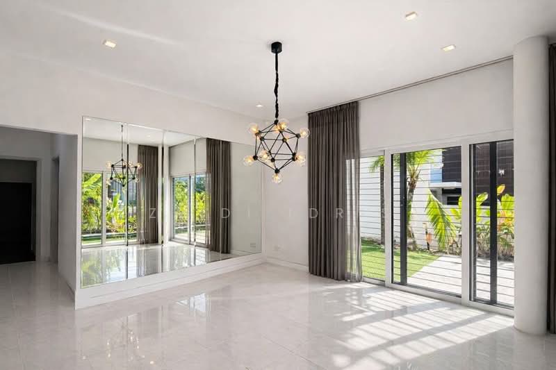 Bungalow for Rent in Petaling Jaya (Selangor) - Zaidi Idris - Living Room - PropertyGuru.com.my