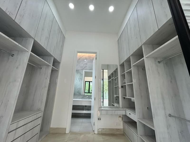 Bungalow for Sale in Country Heights Damansara (Kuala Lumpur) - Lee Mun Jan - PropertyGuru.com.my