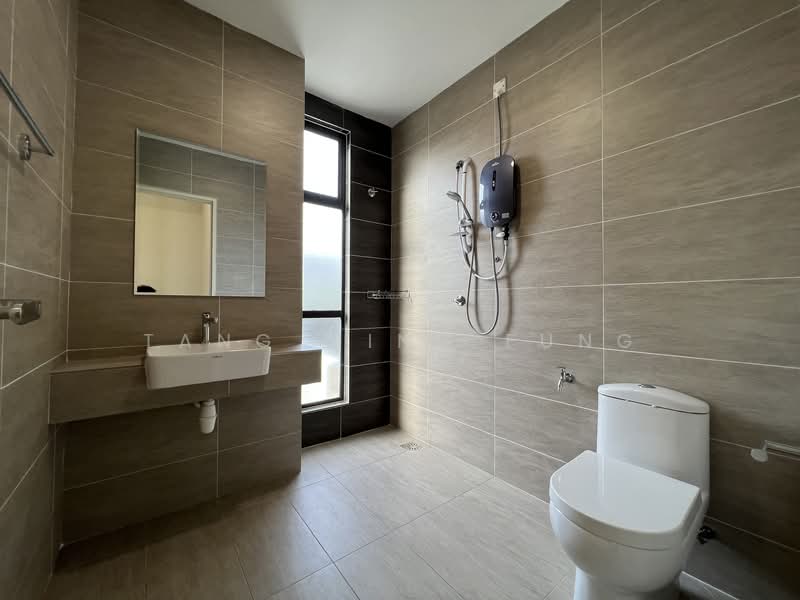 Monet Lily @ Monet Residences Sunsuria City untuk Untuk Disewa - RM 2,200 /bulan, Mac 2026 - Bathroom - PropertyGuru.com.my