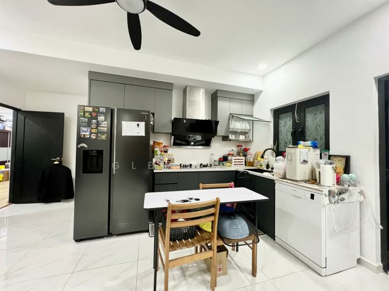 Semi-Detached House for Sale in Bandar Baru Uda (Johor Bahru) - Glenn Woo - Kitchen - PropertyGuru.com.my