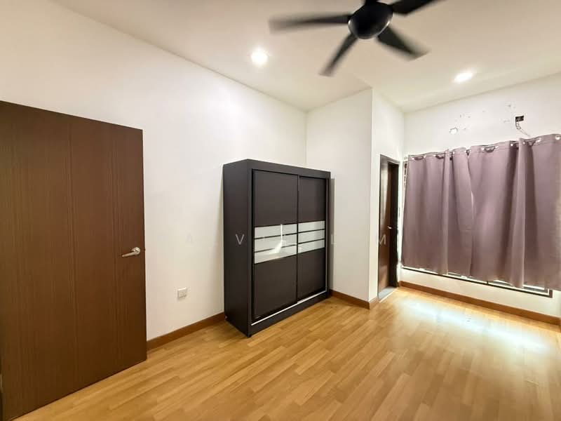 2-storey Terraced House for Rent in Bandar Bukit Raja (Klang) - Calvin Lim - Bedroom - PropertyGuru.com.my