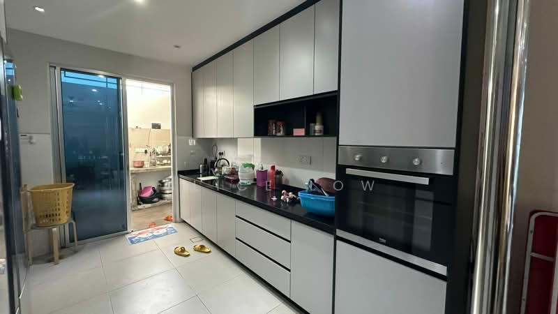 2-storey Terraced House for Sale in Rawang (Selangor) - Alice Low - Kitchen - PropertyGuru.com.my