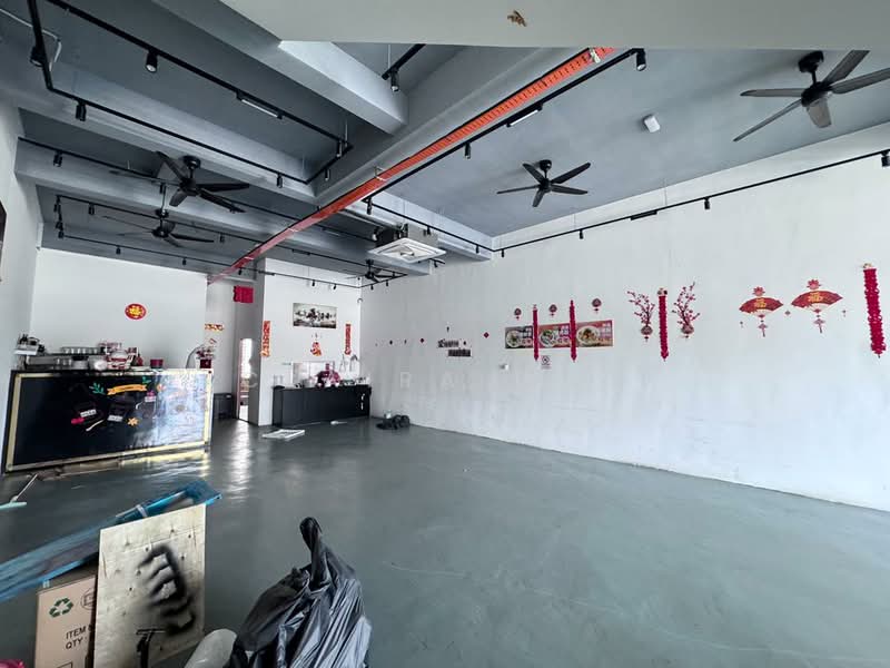 Shop / Office for Rent in Austin Crest (Johor Bahru) - Claira Ong - Interior - PropertyGuru.com.my