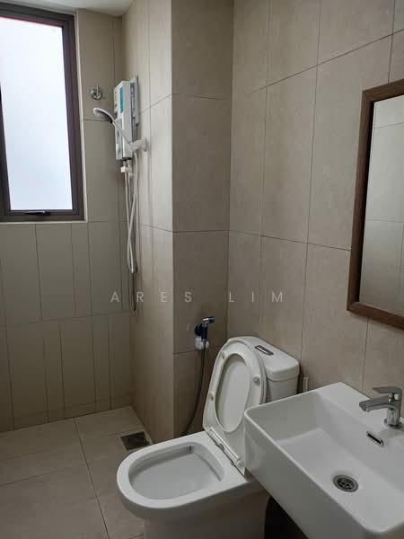 Service Residence for Rent at Kenwingston Platz - Ares Lim - Bathroom - PropertyGuru.com.my