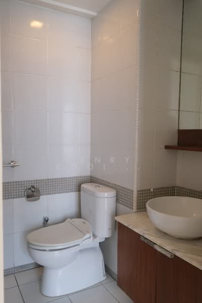 Service Residence for Rent at i-Zen @ Kiara 1 - Henry Kooi Kuan Xiang - Bathroom - PropertyGuru.com.my