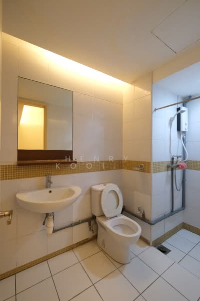 Service Residence for Rent at i-Zen @ Kiara 1 - Henry Kooi Kuan Xiang - Bathroom - PropertyGuru.com.my