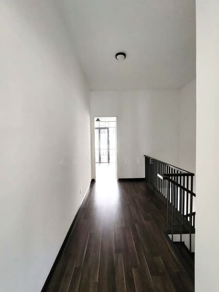 2-storey Terraced House for Rent in Semenyih (Selangor) - Jane Tee - Corridor - PropertyGuru.com.my