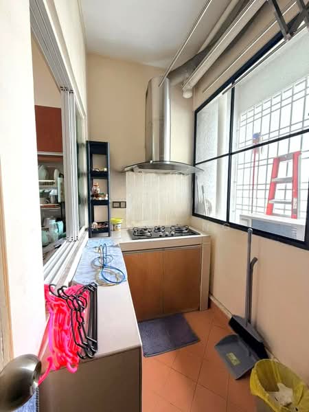 Condominium for Sale at Desa Impiana - Carlos Ng - Kitchen - PropertyGuru.com.my